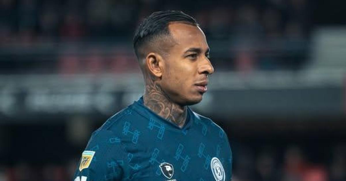 Villa sobre el intereacutes de River- Todo puede pasar