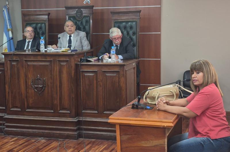 DIEZ AÑOS DE LLANTO- La madre de la víctima ofreció un testimonio extenso y conmovedor A su dolor por el luto de su hijo adosó sospechas de una muerte por encargo