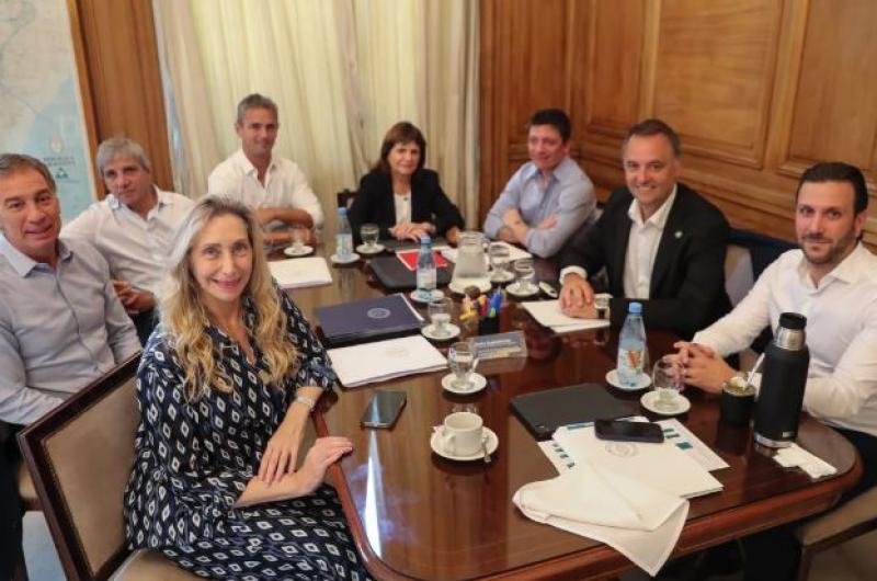 Mesa política - Foto- Noticias Argentinas