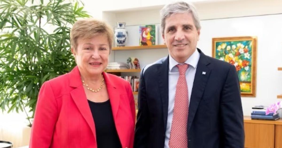 Llegoacute la misioacuten del FMI para revisar el acuerdo y con el foco en las reservas