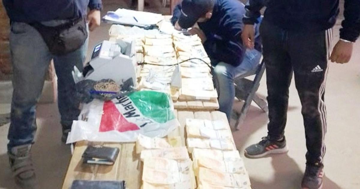 REDADAS La policía incautó US 10700 y m�s de  9000000 tras los allanamientos