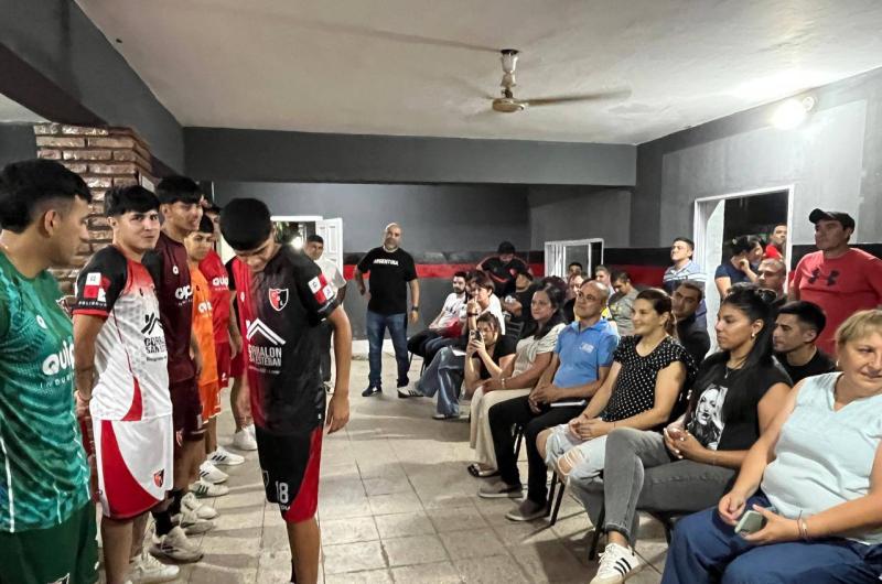 Presentaron la nueva indumentaria 2026 del Club Sportivo Loreto