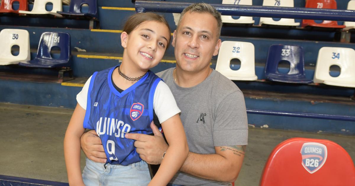 NOCHES DE BAacuteSQUET FEMENINO EN EL ESTADIO CIUDAD