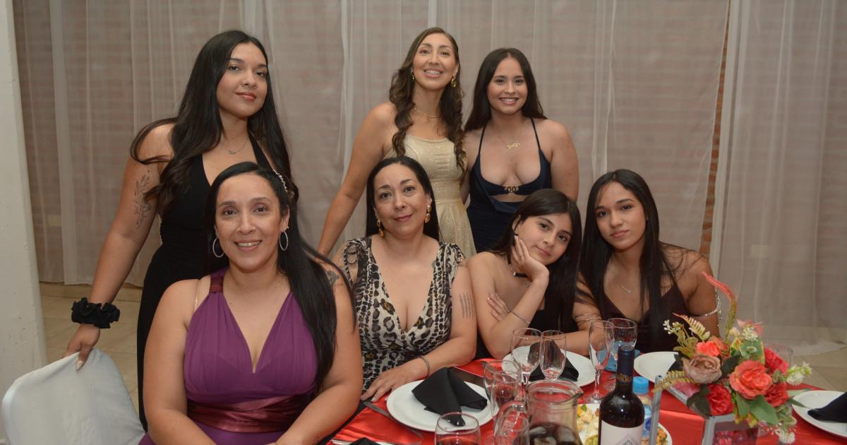 LA NOCHE SONtildeADA DE MAIA PILAR 