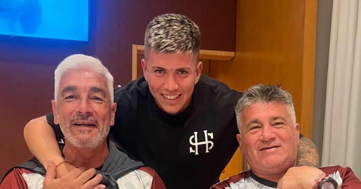 Matiacuteas De Felippe- Quiero escribir mi propia historia en Central Coacuterdoba