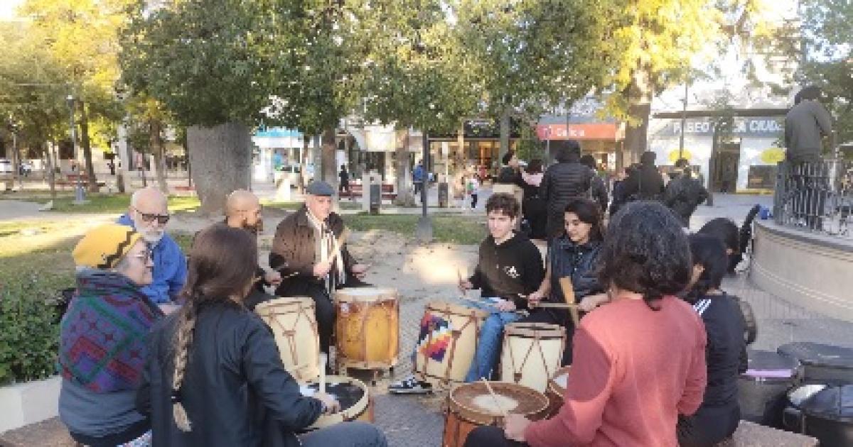 La Municipalidad dictaraacute un taller de bombo leguumlero 