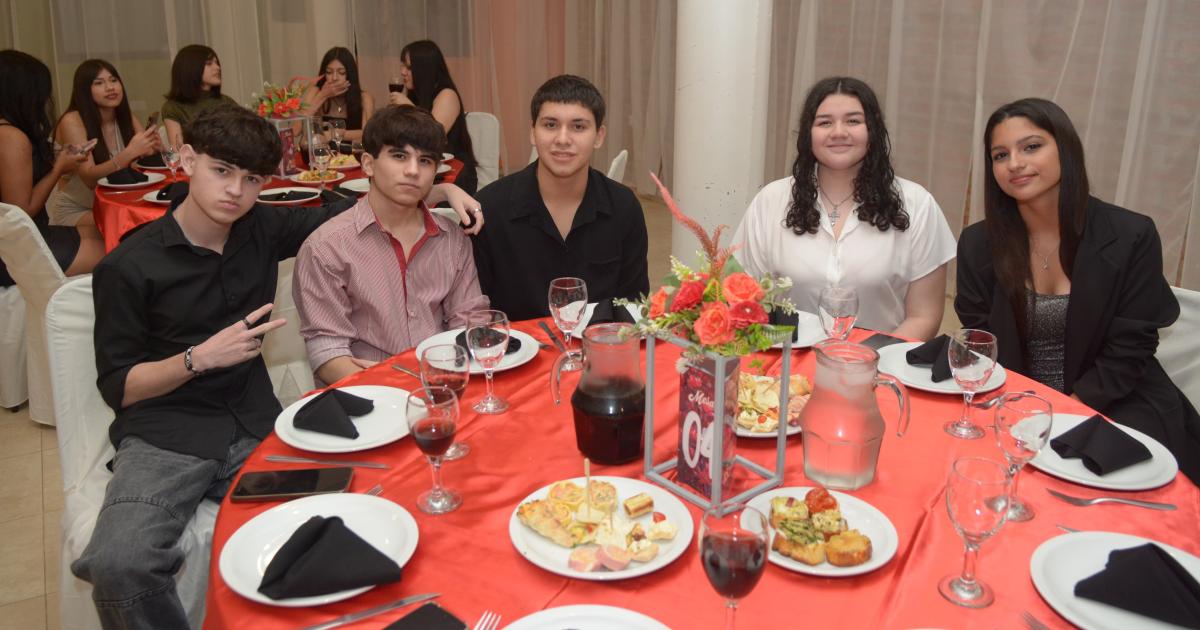 LA NOCHE SONtildeADA DE MAIA PILAR 