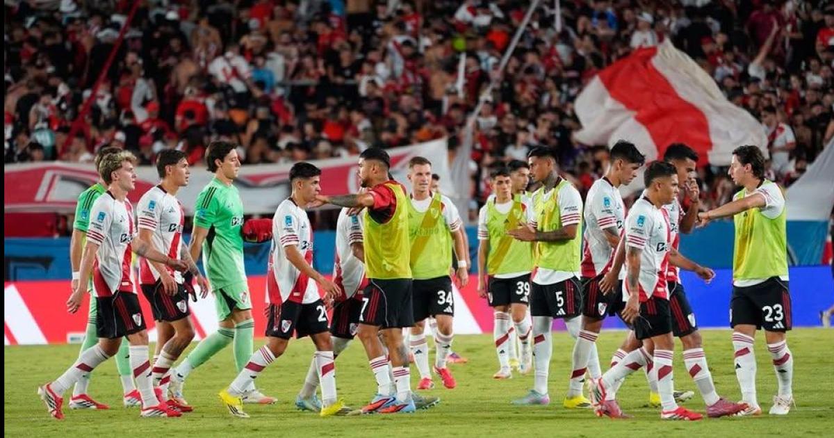 River fue una pesadilla lo golearon 4 a 1 y sus jugadores se fueron silbados