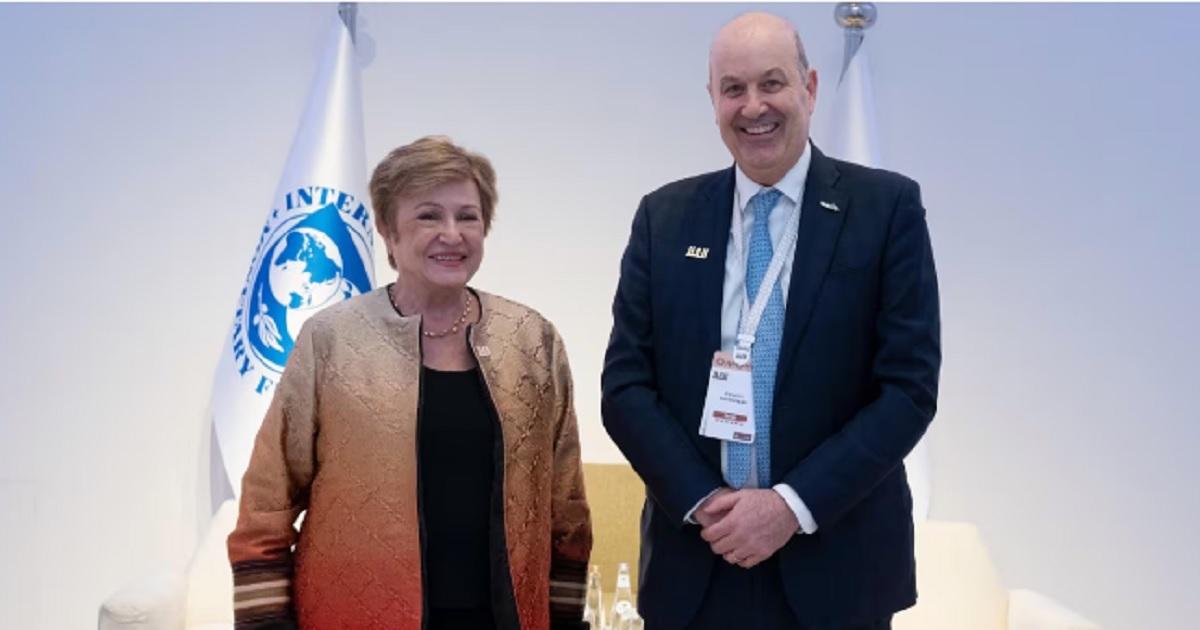 Sturzenegger se reunioacute con Georgieva y destacoacute el programa de desregulacioacuten argentino