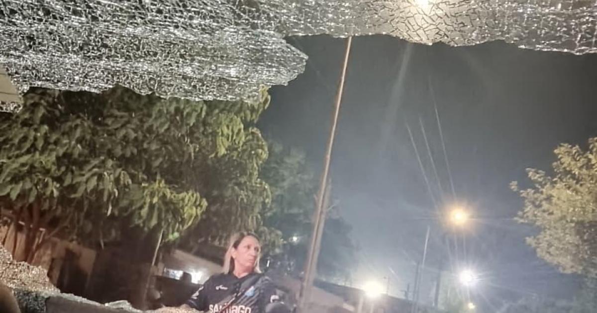 Grave- trapito destruyoacute el auto de remisero que se negoacute a pagar peaje