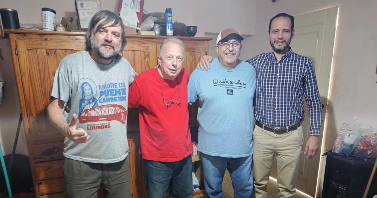 PROTAGONISTAS El padre Pepe Di Paola junto con Lupo Julio Morales y Reinaldo Jiménez (viene con Lupo)