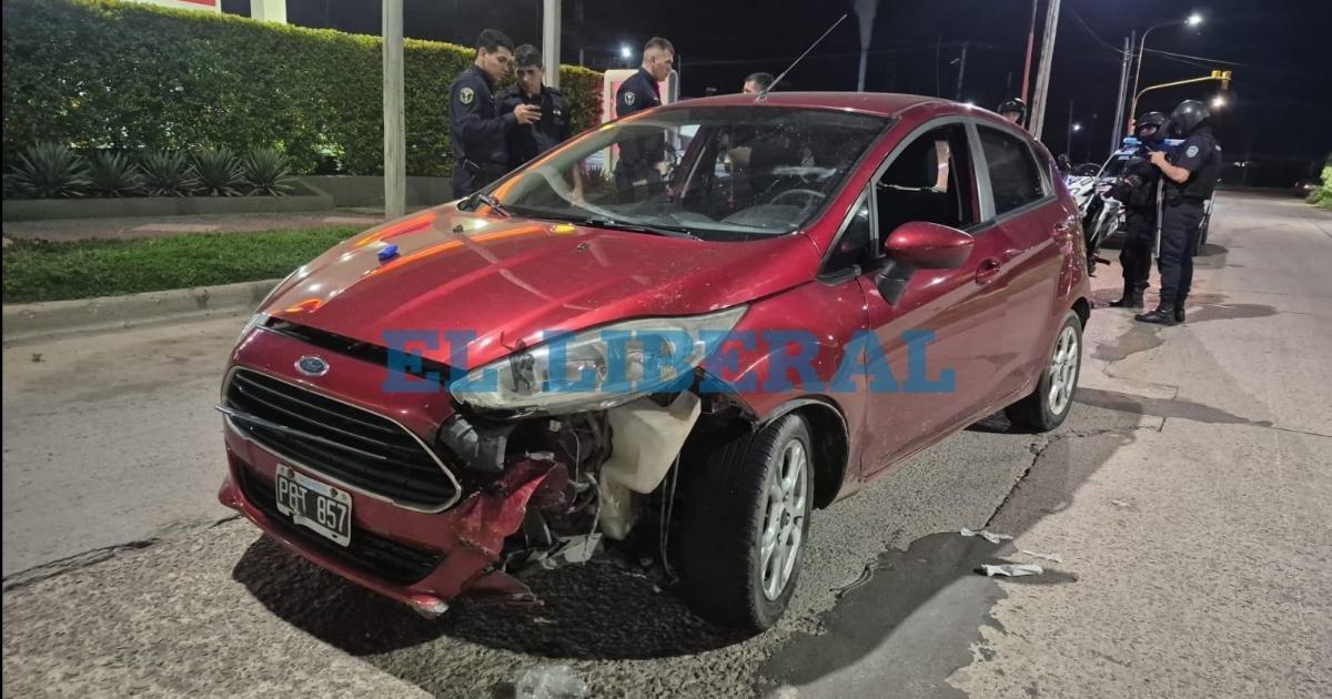 Policiacutea alcoholizado protagonizoacute un violento accidente de traacutensito