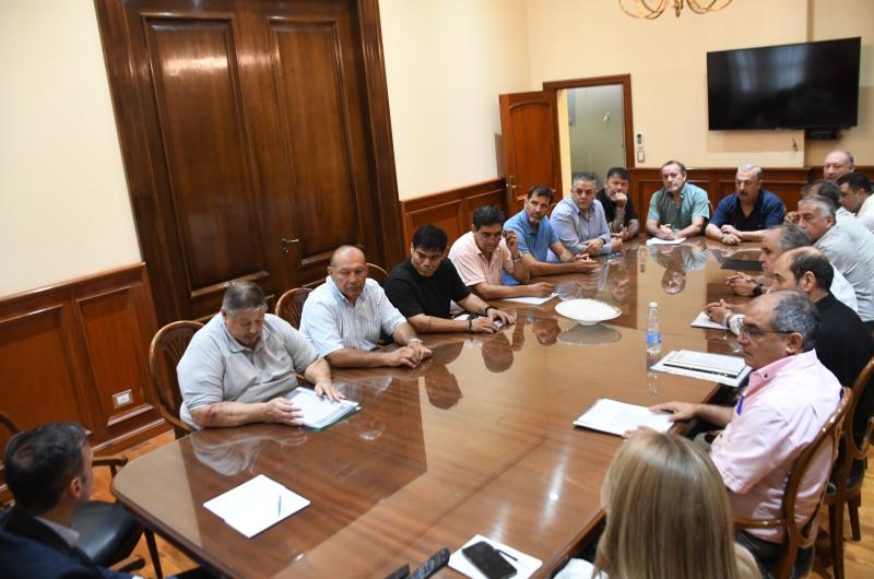 Administracioacuten Puacuteblica- Se realizoacute la primera reunioacuten para definir la pauta salarial 2026