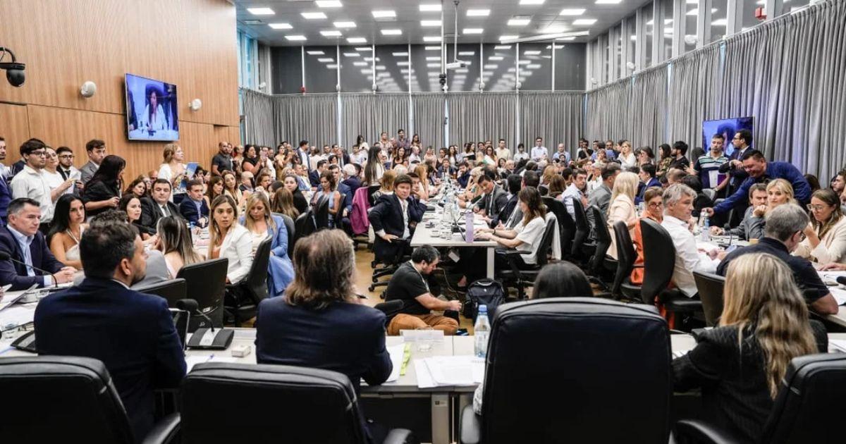 El dictamen logró modificaciones de los bloques dialoguistas (Foto- agencia NA)