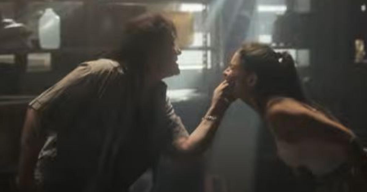 Veroacutenica Llinaacutes se hunde en la oscuridad de En el barro daacutendole vida a La Gringa