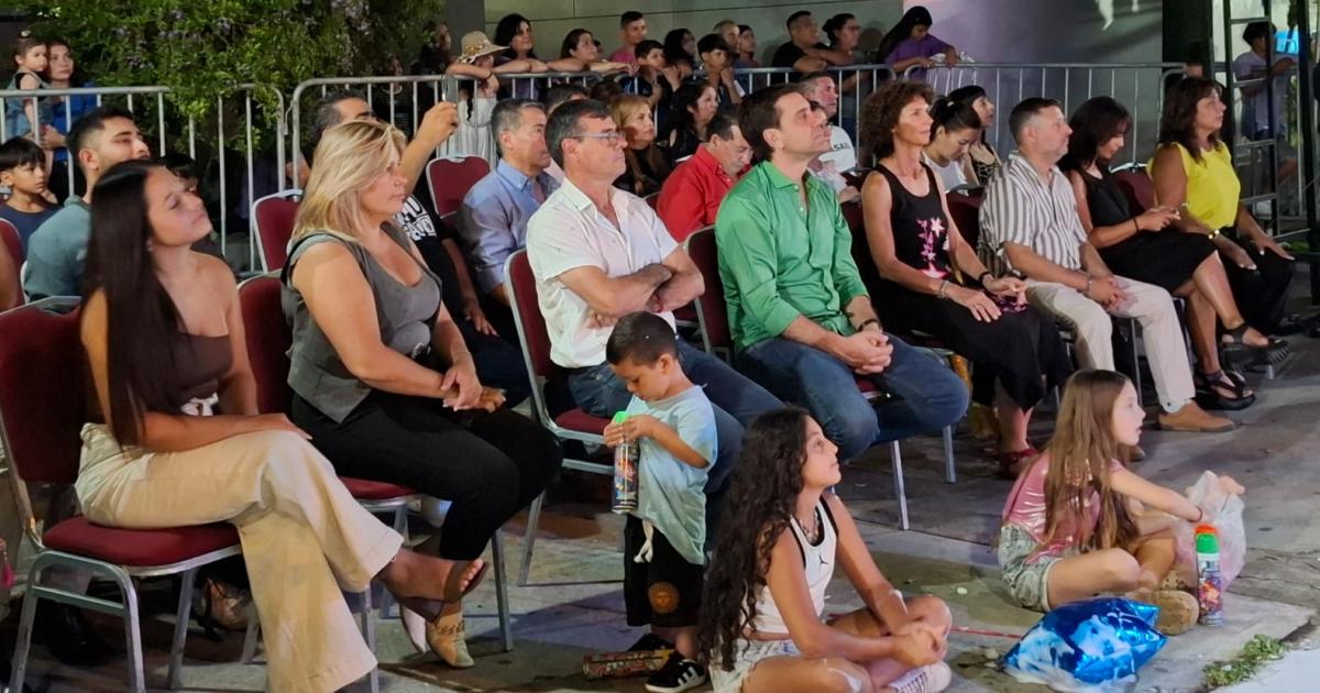 Las Termas vibra con los Corsos del Norte en los Carnavales 2026