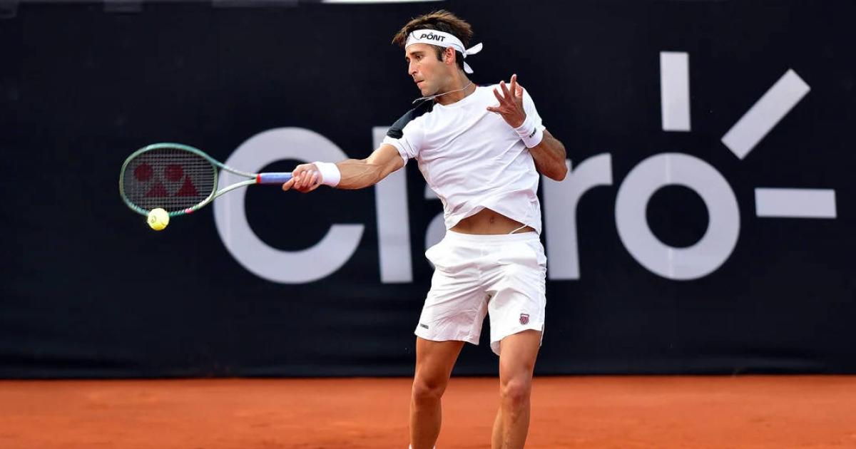 Etcheverry ganoacute el duelo argentino en el Riacuteo Open ante Comesantildea