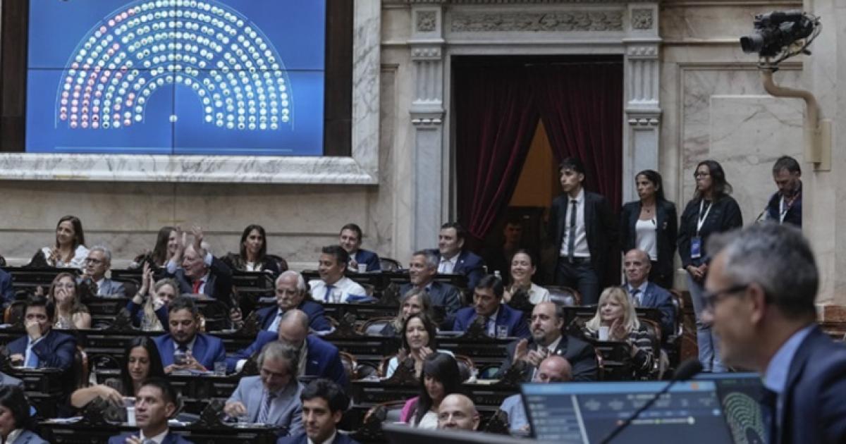 El Gobierno quitaraacute el poleacutemico artiacuteculo de las licencias meacutedicas tras la presioacuten de bloques aliados