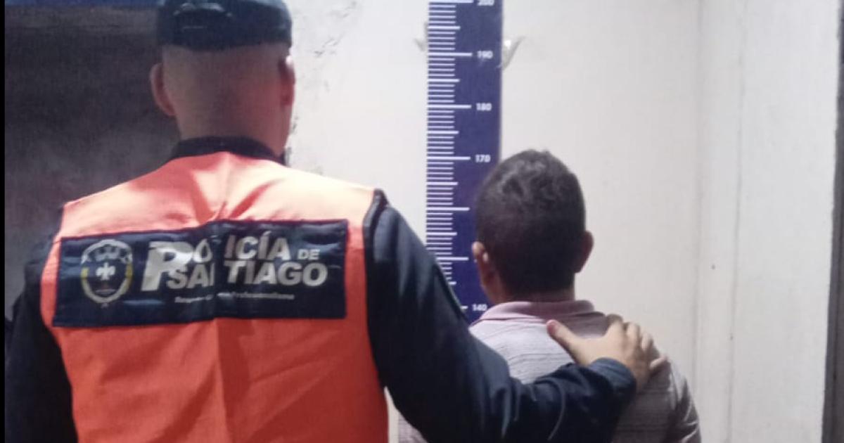 Detienen a un salvaje carpintero acusado de golpear y ahorcar a su ex pareja