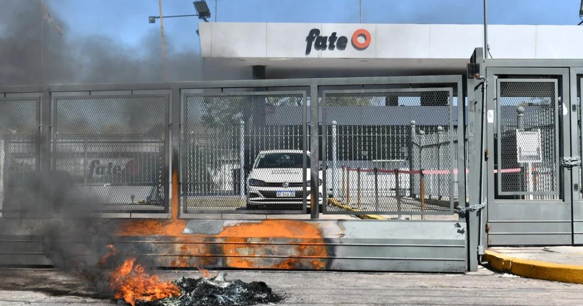 La faacutebrica de neumaacuteticos Fate anuncioacute el fin de sus operaciones y despidioacute a 920 trabajadores