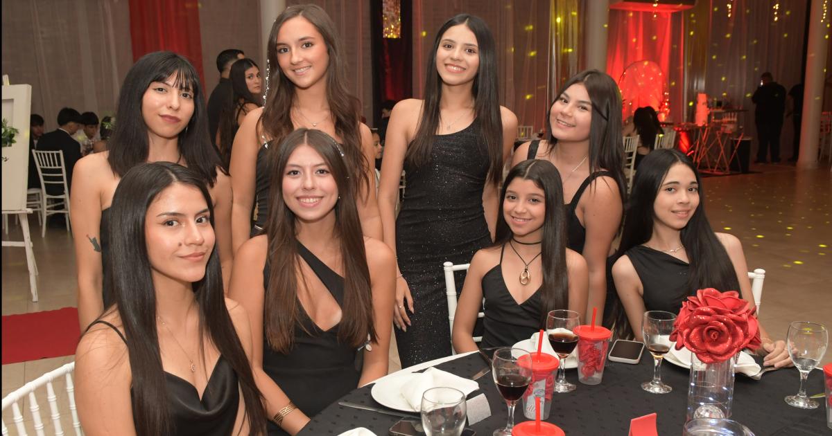 ISABELLA TUVO SU NOCHE SONtildeADA