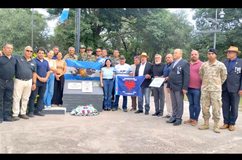 La Promocioacuten 49 de Infanteriacutea de Marina se reunioacute en Fernaacutendez