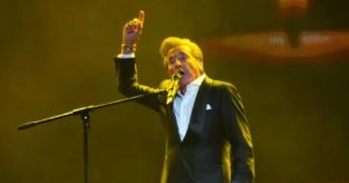 Ricardo Montaner inicioacute su gira con aneacutecdotas y guintildeos