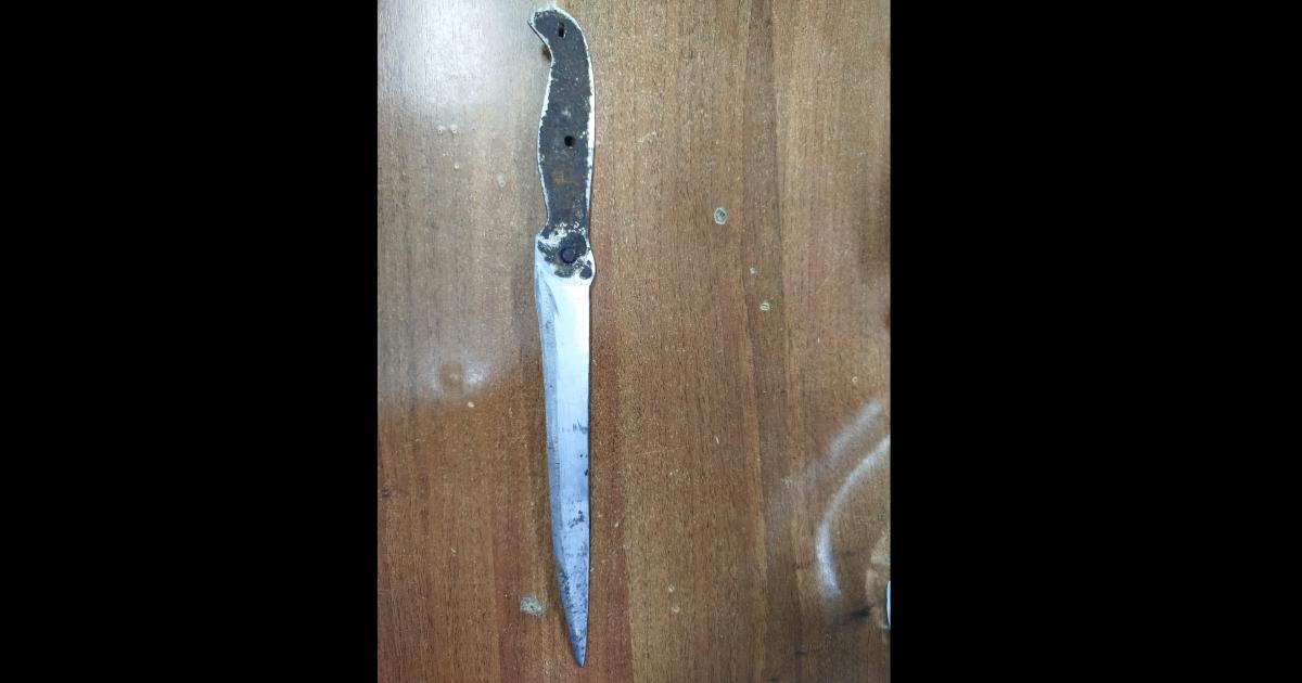 Peligroso delincuente fue detenido con cuchillo cuando huiacutea en el Bordm Beleacuten