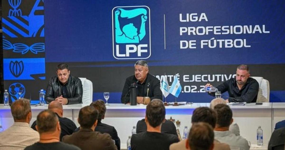 Anuncian un paro del fuacutetbol para la 9ordf fecha de la LPF y demaacutes categoriacuteas