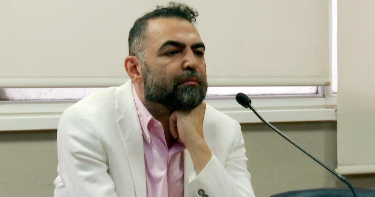 Ramiro Petros debioacute ser trasladado al hospital por una fuerte dolencia