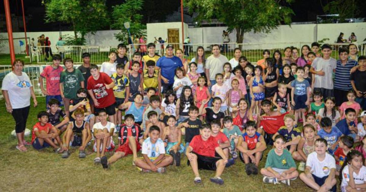 En Clodomira maacutes de 500 nintildeos asistieron a la Colonia de Vacaciones