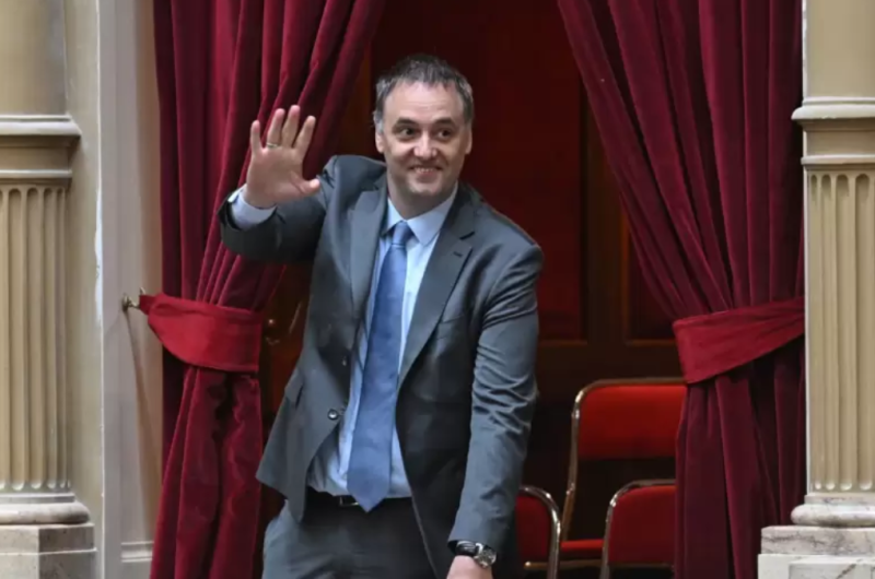 Adorni adelantoacute que el Gobierno prepara 50 proyectos de ley- cuaacuteles seriacutean las reformas