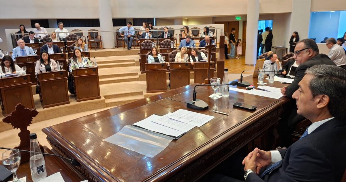 La Legislatura destacoacute el rechazo de Senadores y Diputados Nacionales santiaguentildeos a la Reforma Laboral 