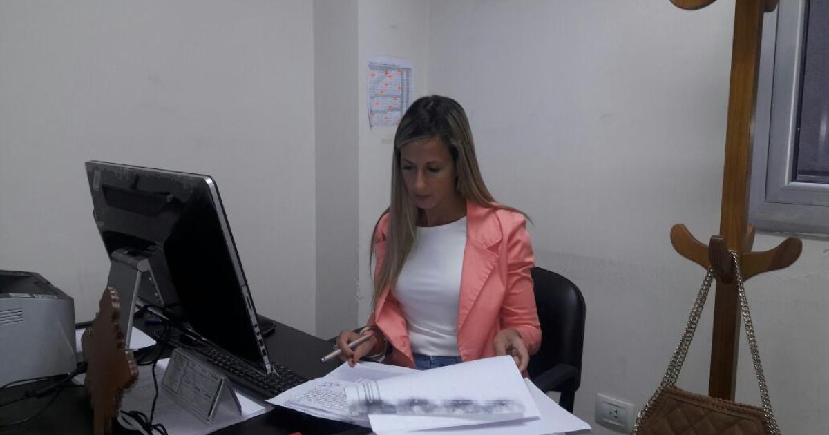 Creaba collage con pornografiacutea y los vendiacutea- seguiraacute tras las rejas