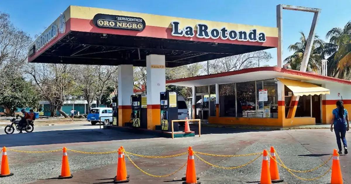 Trump autorizoacute la venta de combustible y gas a Cuba en medio del colapso energeacutetico