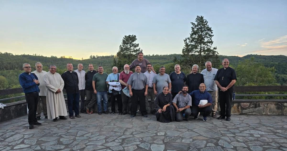 Se realiza la Convivencia Anual del Clero de la Dioacutecesis de Antildeatuya