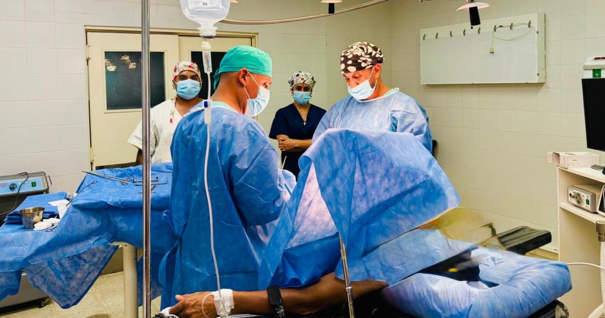 El Hospital Zonal de Ojo de Agua realizoacute nuevas cirugiacuteas laparoscoacutepicas