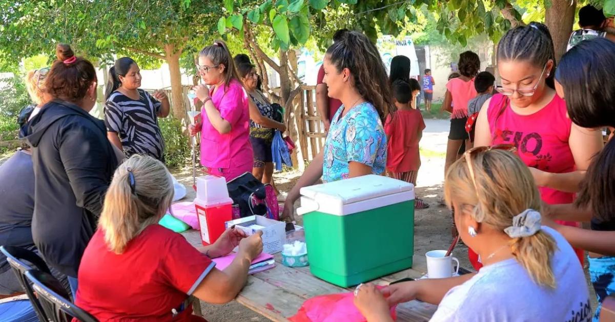 Numerosos vecinos asistieron al operativo Maacutes Cerca Tuyo