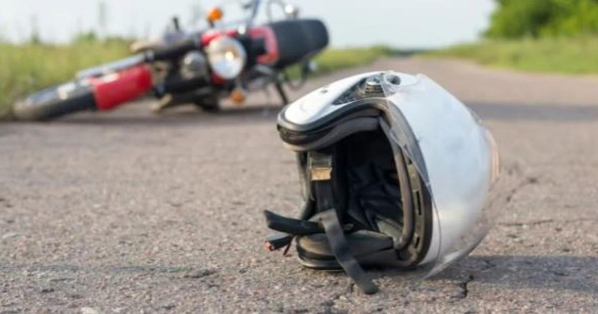 Un motociclista junto a su hijo protagonizaron un accidente - Foto- Ancasti