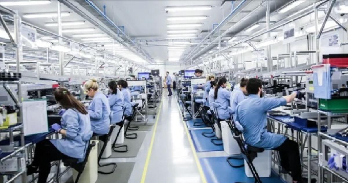 Se agrava crisis de empresas - ADS declara quiebra y obreros toman la planta en Riacuteo Grande