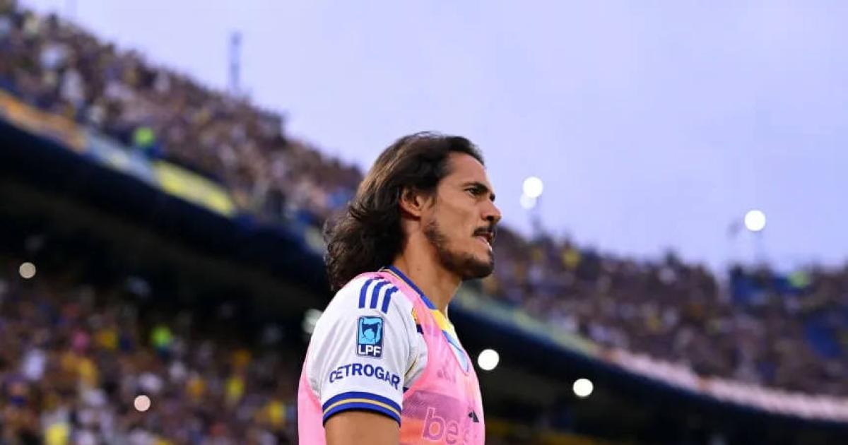 Cavani se resintioacute de la lumbalgia y se pierde el partido contra Gimnasia