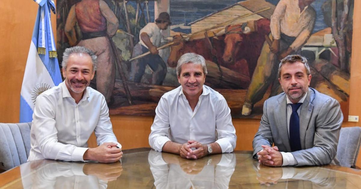 Foto- X@LuisCaputoAR