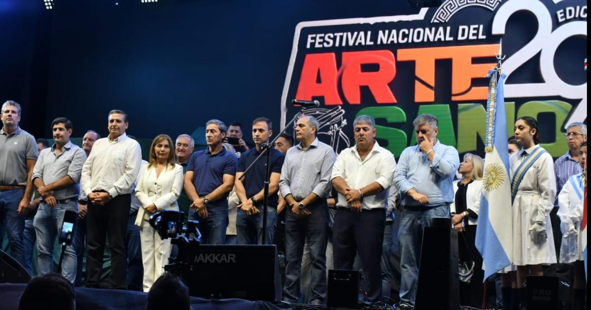 Con rotundo eacutexito comenzoacute el 29ordm Festival Nacional del Artesano