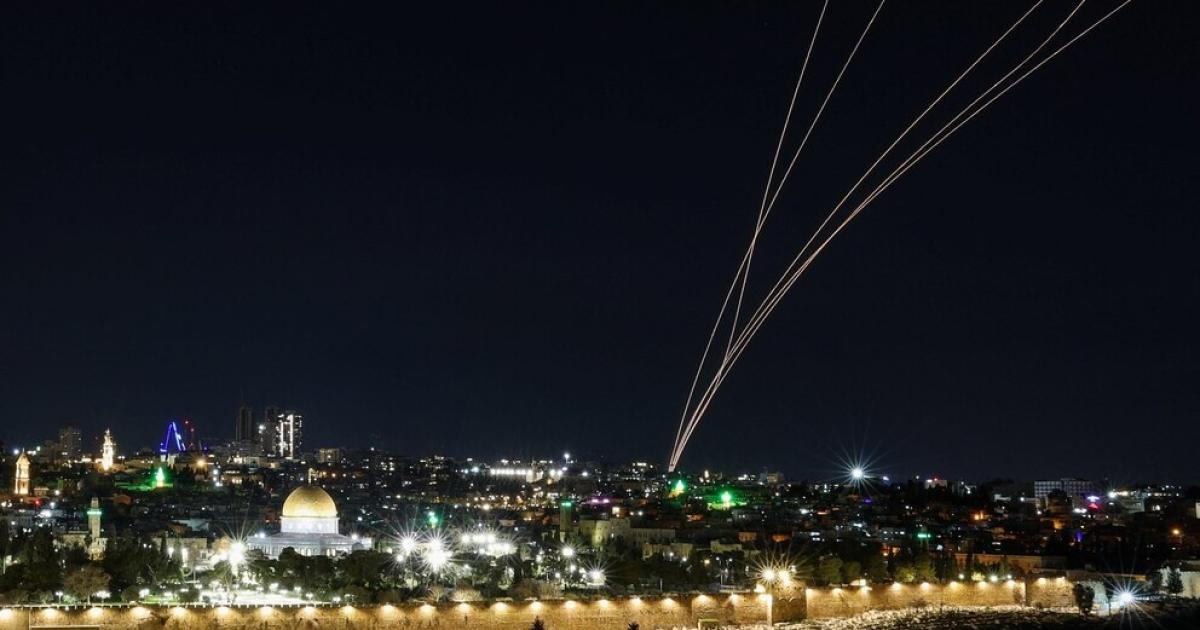 El régimen iraní lanzó nuevos ataques contra Israel (REUTERSAmmar Awad)