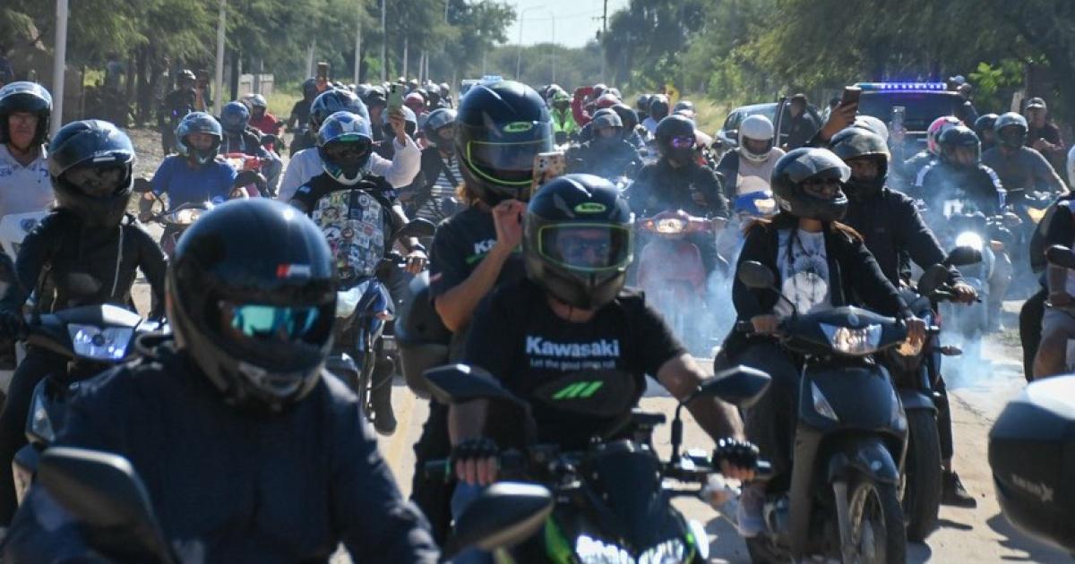 Caravana y peregrinacioacuten a Mama Antula