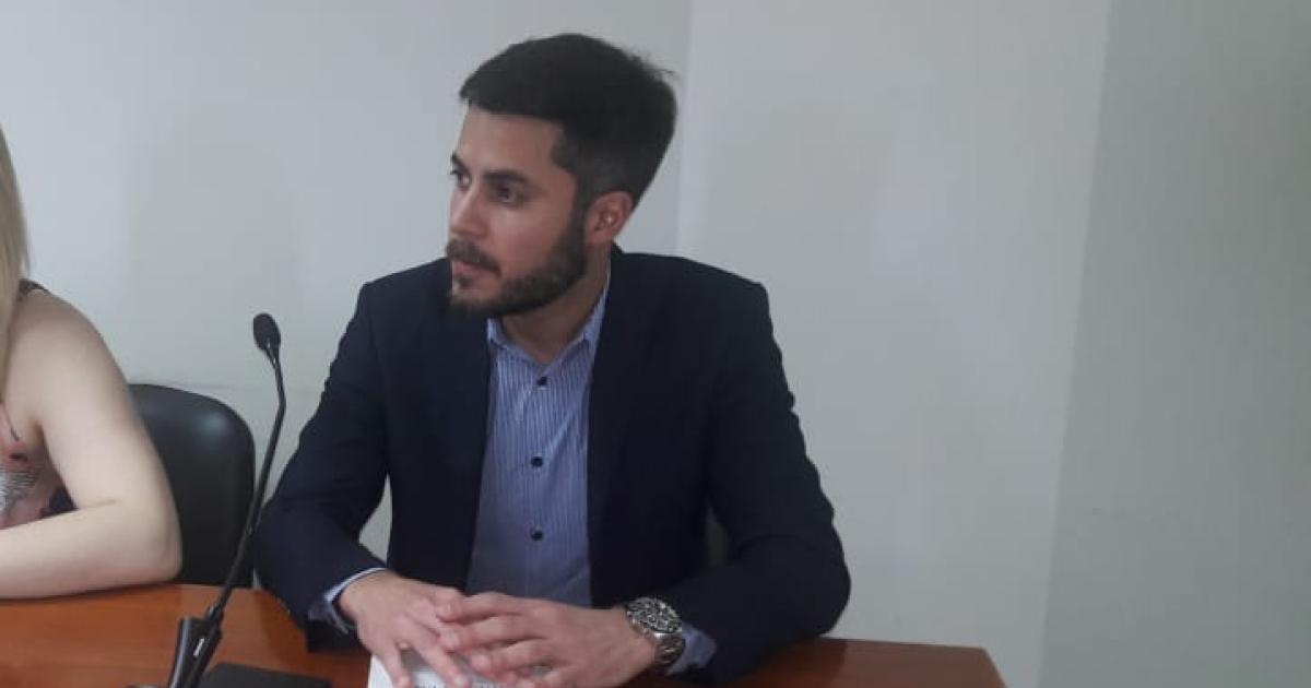 Dos familias se enfrentaron con armas al encontrarse en un camino vecinal