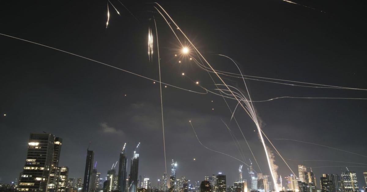 Tensioacuten en Medio Oriente- bombardeos cruzados y ataques en Israel Iraacuten y Chipre