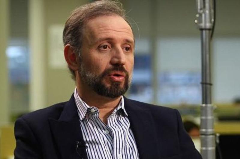 Es el regreso del panelista de la esteacutetica de la desmesura