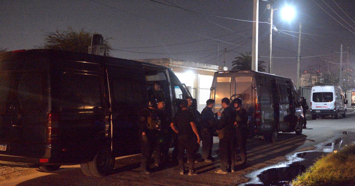 Simpson matoacute a puntildealadas a un hijo e hirioacute de gravedad a otro en el Bordm Sarmiento