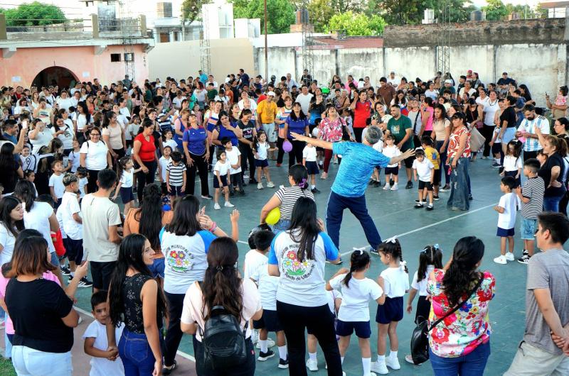 Los jardineritos municipales tuvieron su Uacuteltimo Primer Diacutea